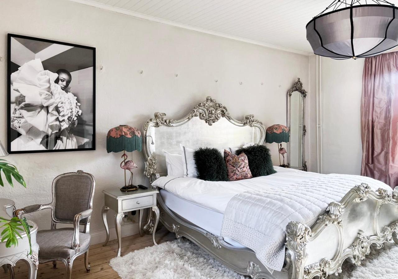 Goervaelns Slott Hotel Jarfalla Bagian luar foto
