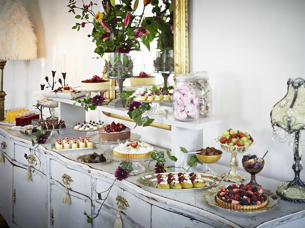 Goervaelns Slott Hotel Jarfalla Bagian luar foto