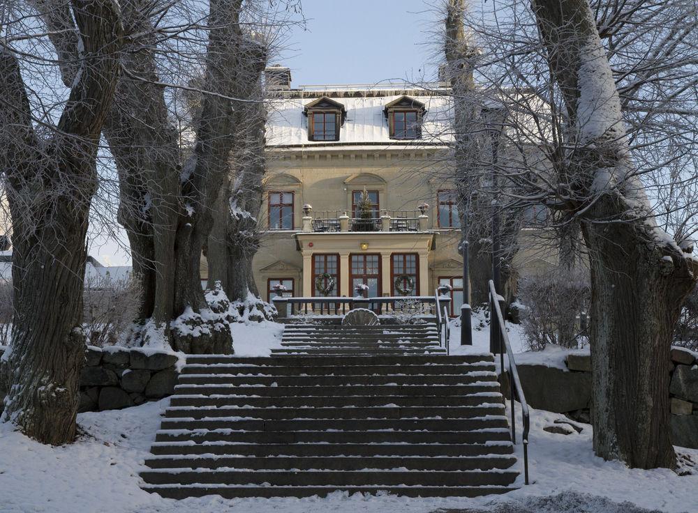 Goervaelns Slott Hotel Jarfalla Bagian luar foto