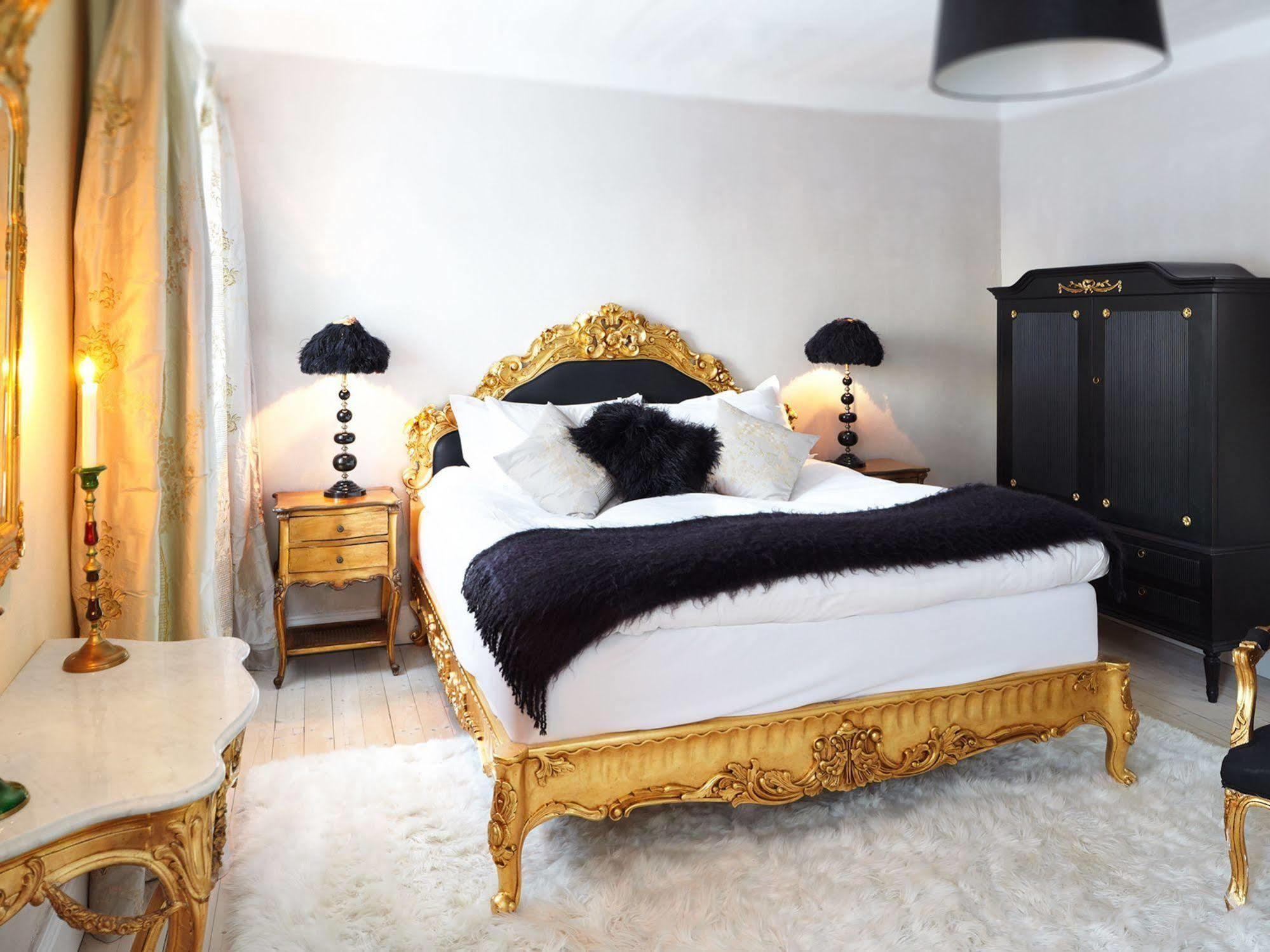 Goervaelns Slott Hotel Jarfalla Bagian luar foto