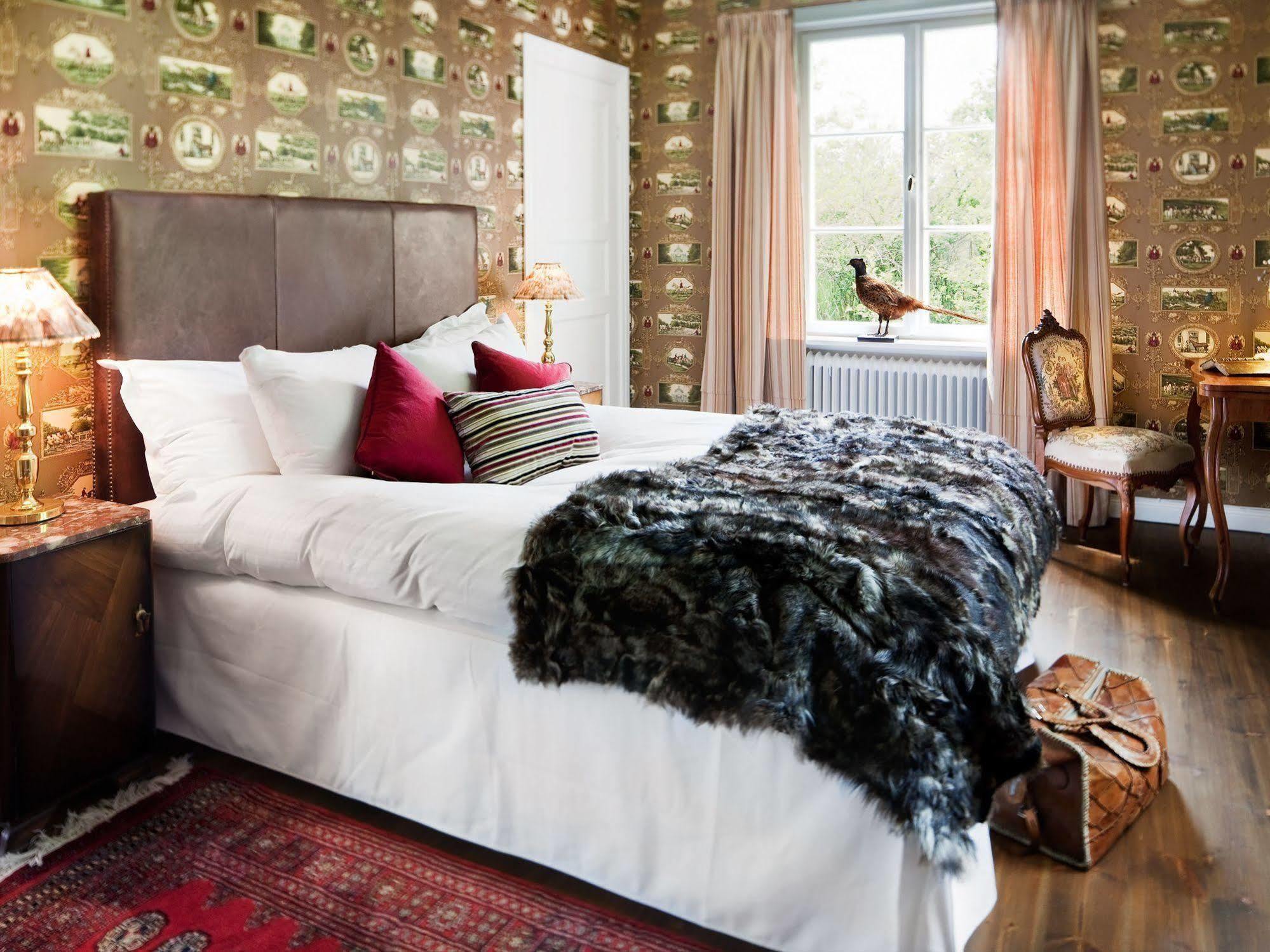 Goervaelns Slott Hotel Jarfalla Bagian luar foto